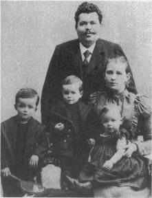 Die Familie um 1898